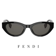 Fendi - Lettering - Cat eye - Black